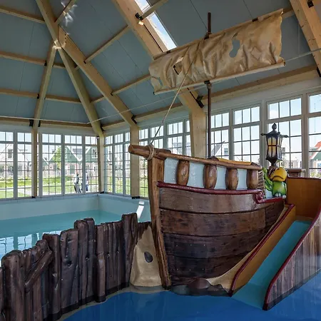 Spacious On The Markermeer Apartment *