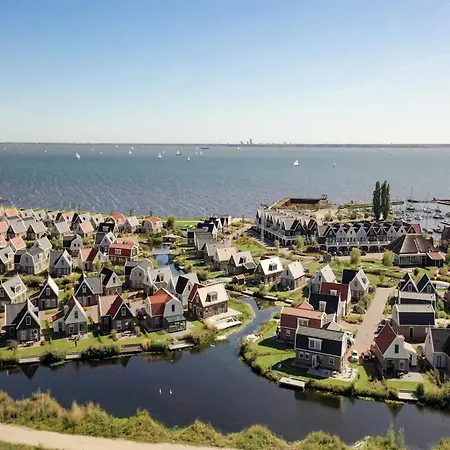 Spacious On The Markermeer *