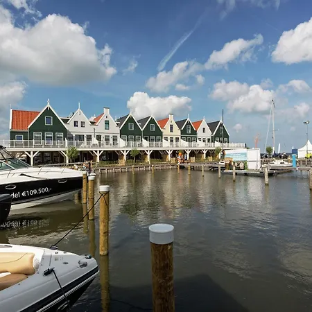 Apartment Spacious On The Markermeer