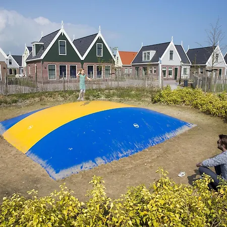 Spacious On The Markermeer Apartment *