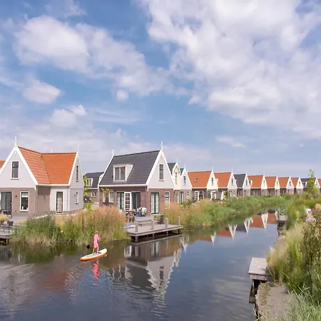 Apartment Spacious On The Markermeer